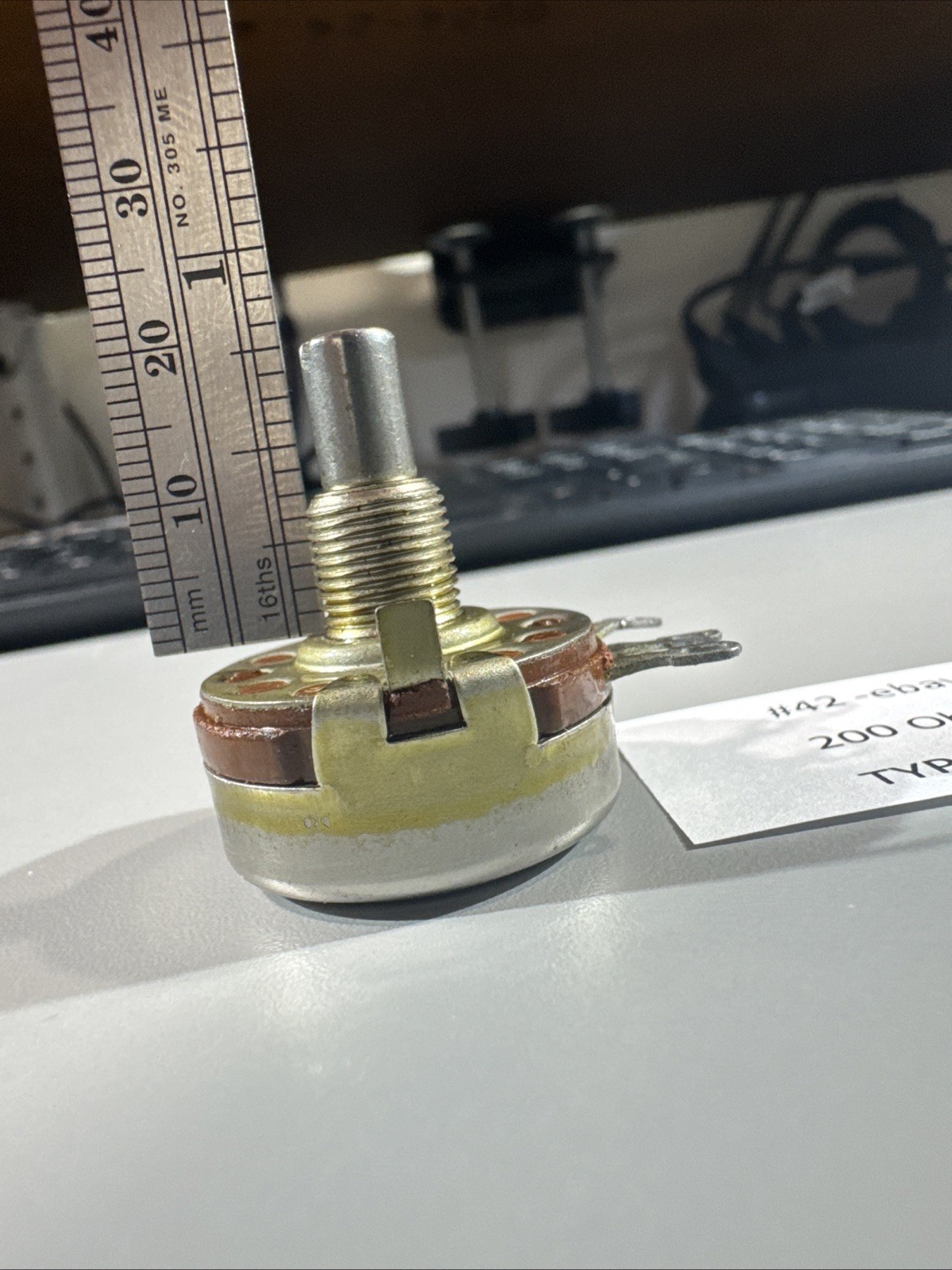 NOS Allen-Bradley TYPE J 200 Ohm Linear Taper Potentiometer USA #42