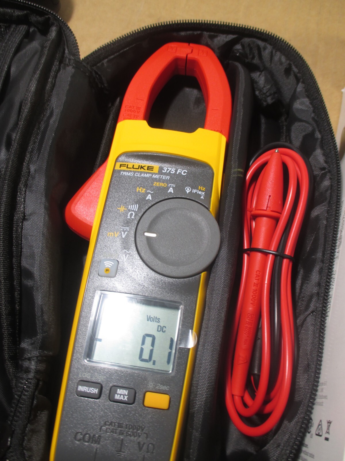 FLUKE 374 FC 4696001 AC/DC TRMS Wireless Clamp new in open box