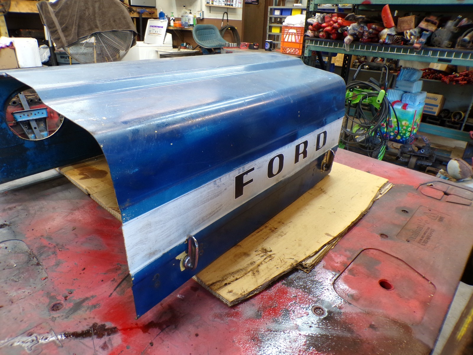 FORD Tractor 2000 3000 4000 Hoods – Pair