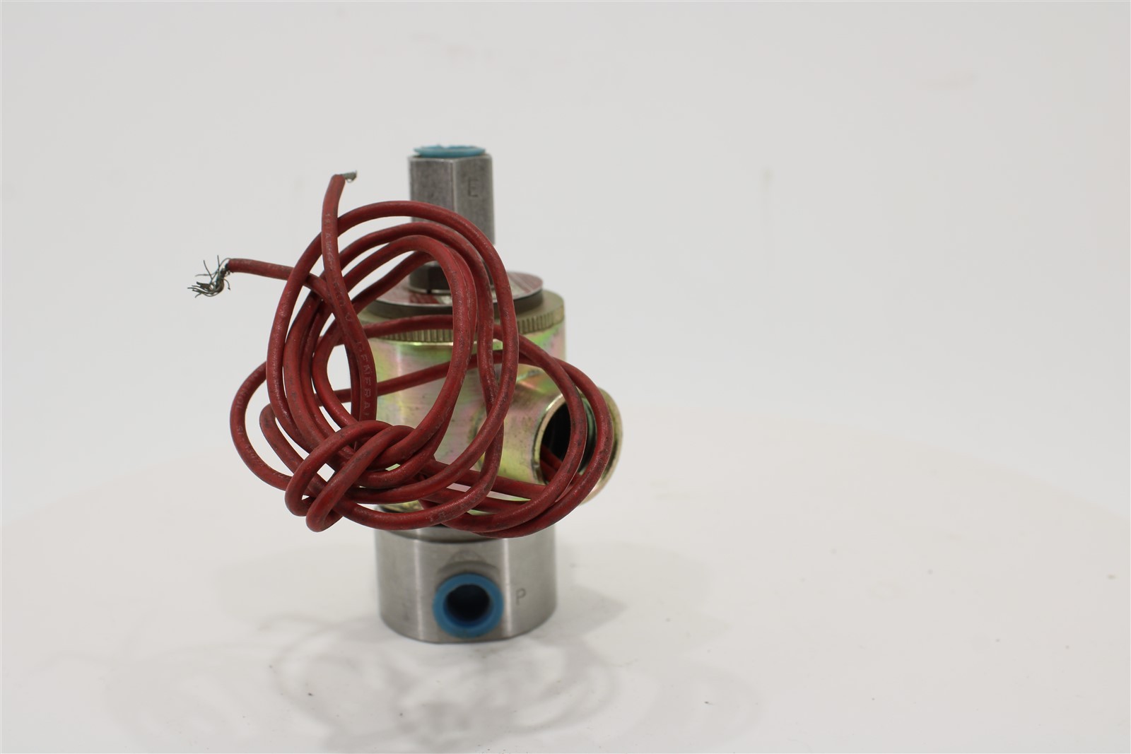 Skinner X53DB2075 2-Way Solenoid Valve | 75 PSI | 3/32″ Orifice | 1/4 NPT | 24AC