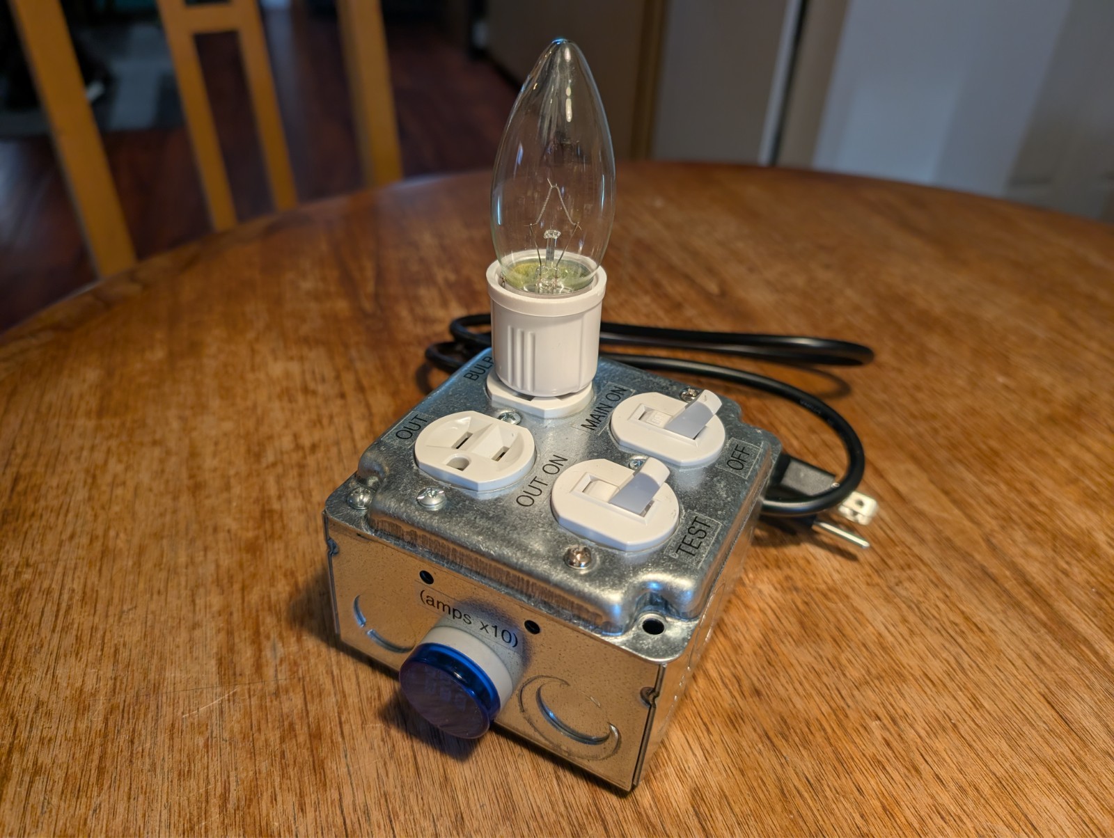 Dim Bulb Tester w/ Volt & Amp Meter V2 + 60W bulb – Vintage Radio/Amp Repair