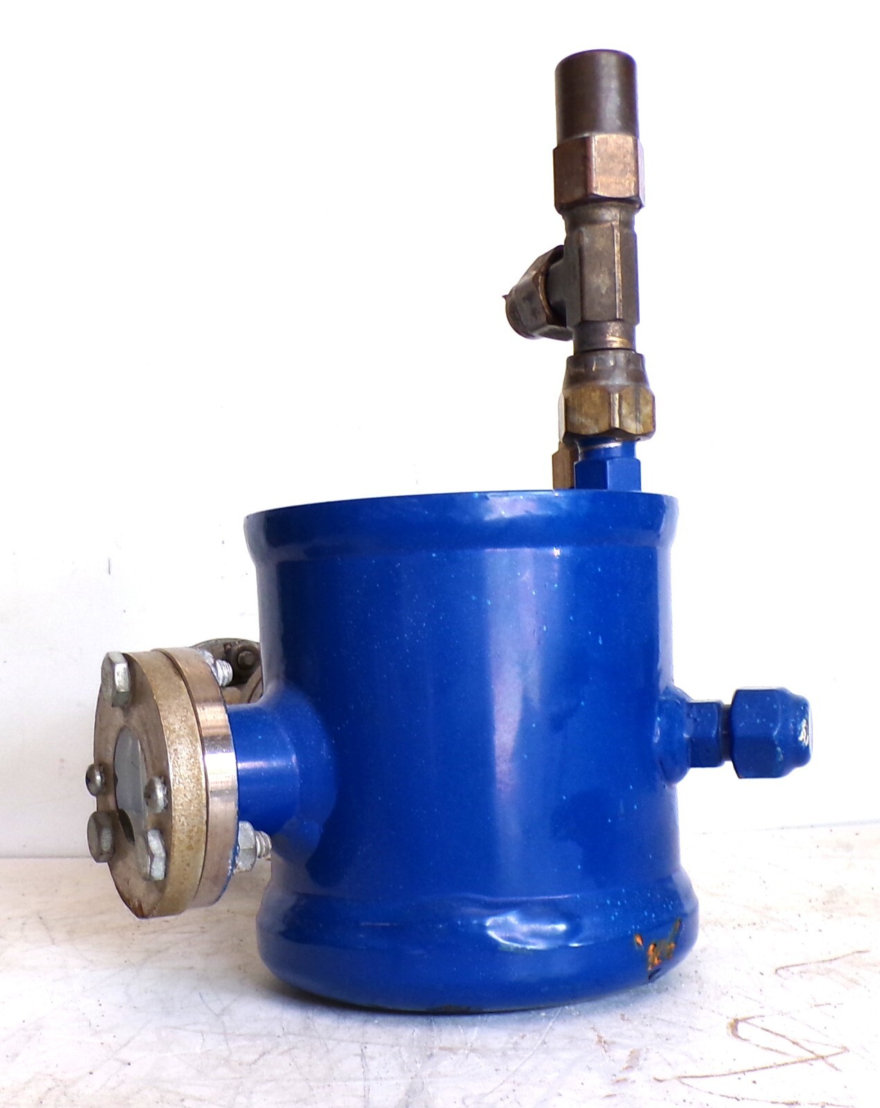 Henry Conventional Adjustable Oil Level Regulator S-9130 Used Cut Out