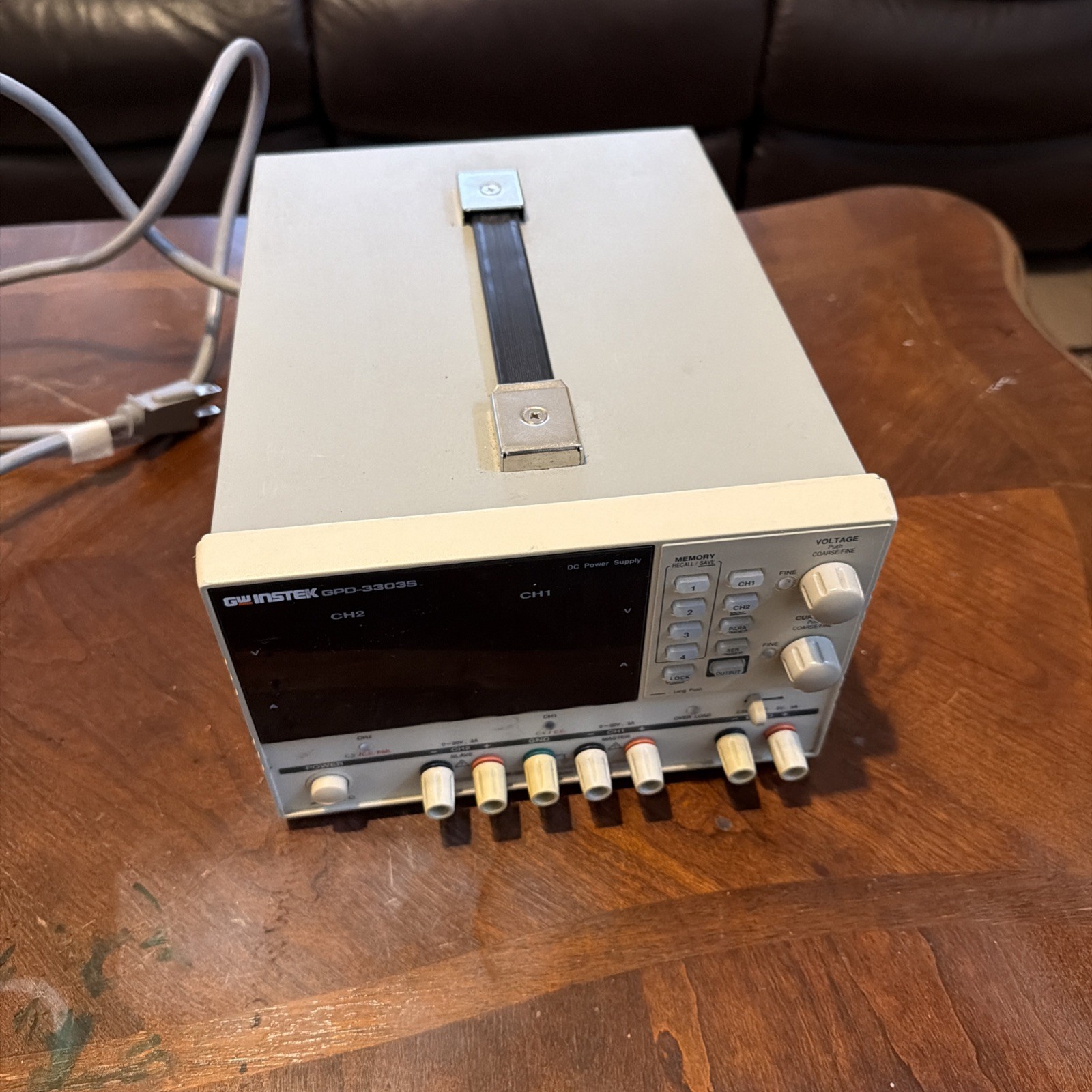 GW Instek GPD-3303S 3-Channel Programmable Linear DC Power Supply 195W