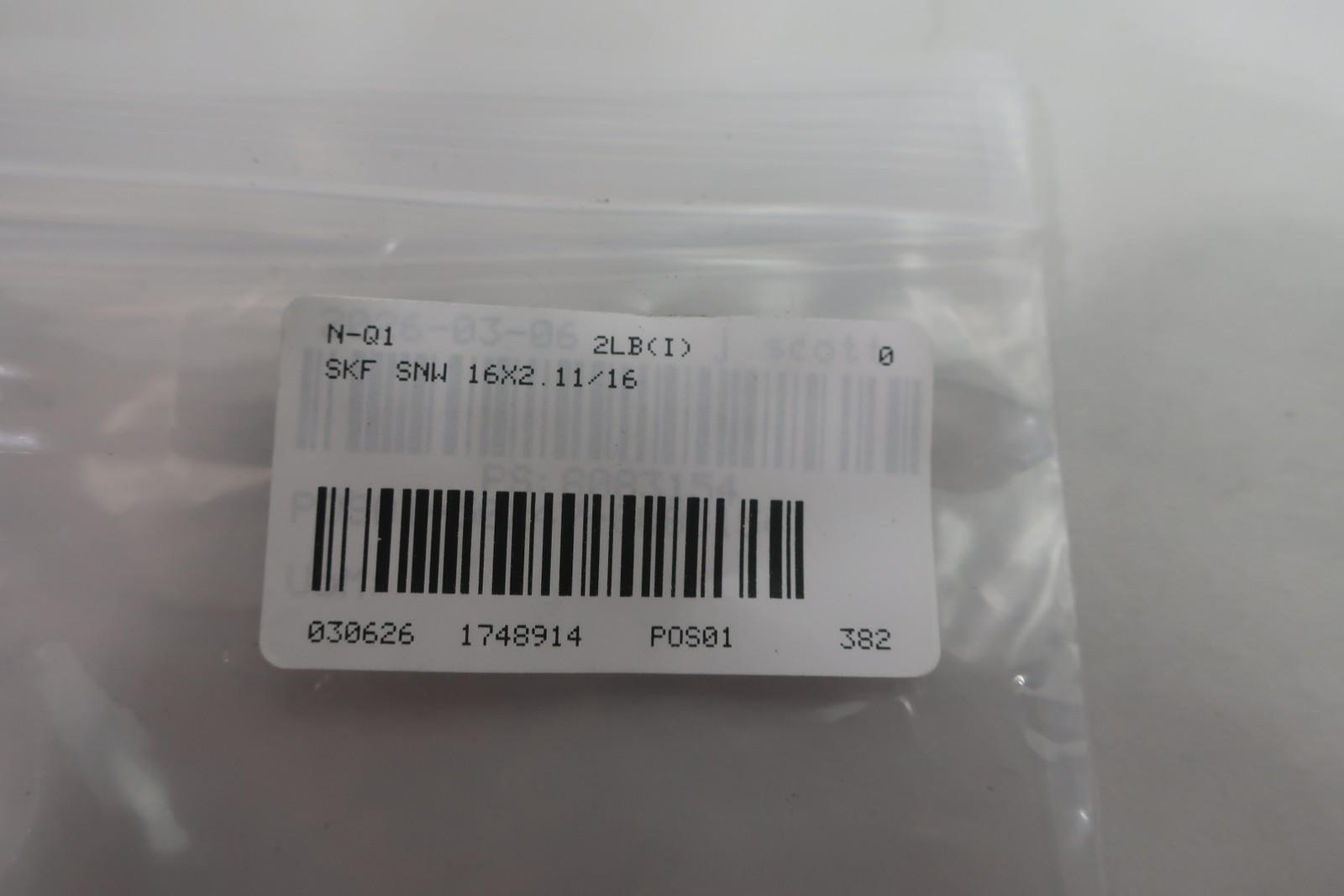 Skf SNW 16X2.11/16 Bearing Adapter Sleeve Assembly