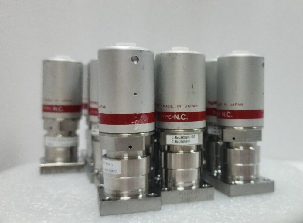Lot of 16 Lam 766-197844-003 Rev C, Fujikin 565602 O.P 0.5~0.6 MPa Type NC,97068