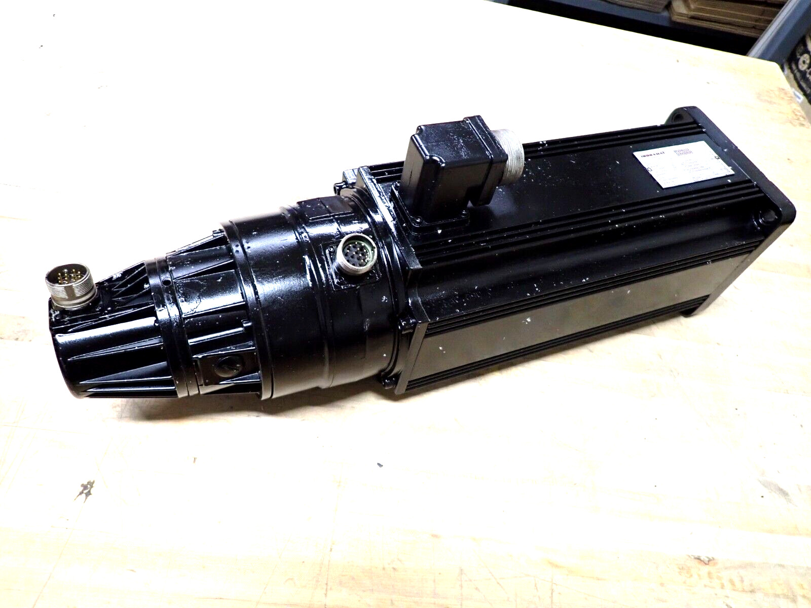 90C-0-G-D-4C REMAN INDROMAT BRUSHLESS SERVO DRIVE MOTOR