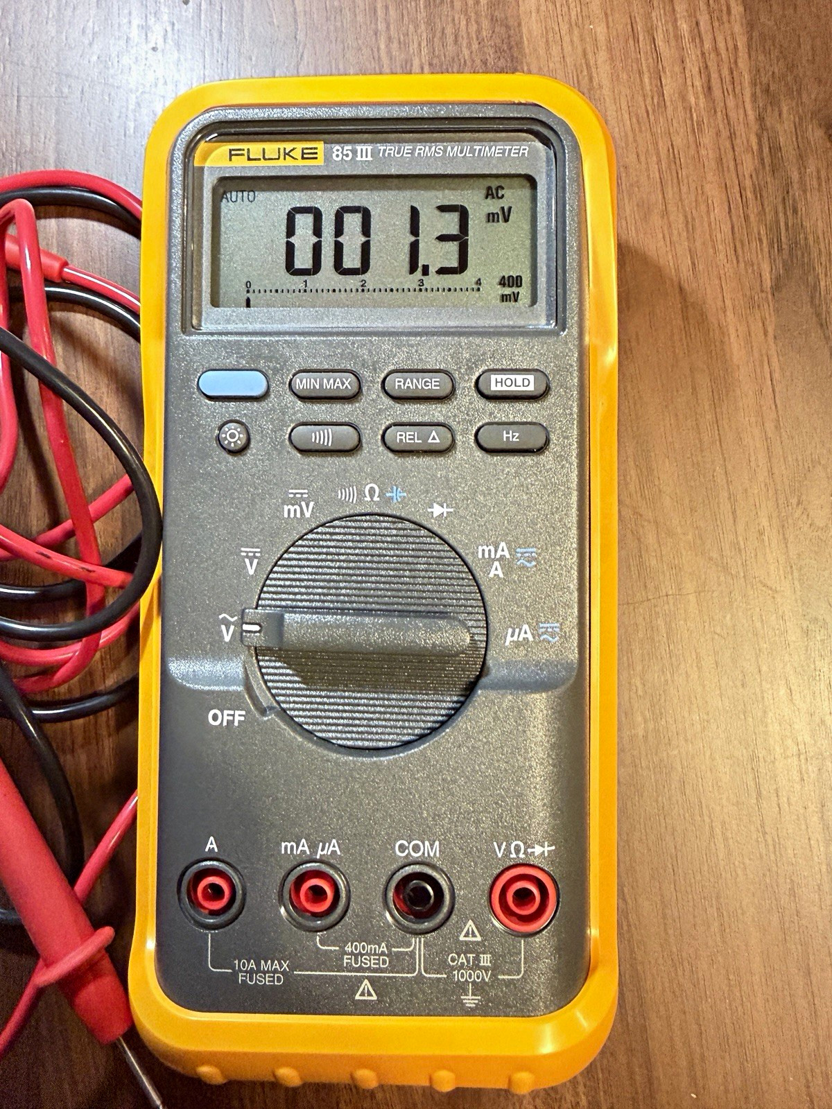 Fluke 85 III True RMS DMM CAT III 1000V 4000 Count w/ Leads & Case
