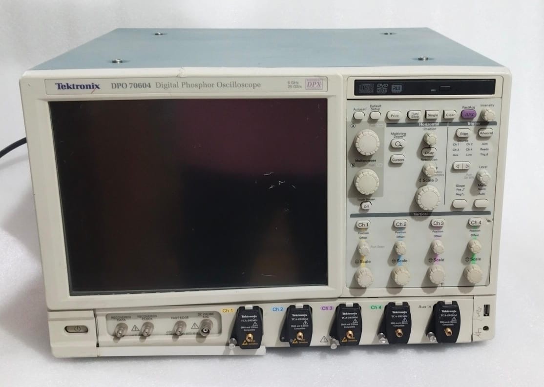 TEKTRONIX DPO 70604 OSCILLOSCOPE – 6GHZ