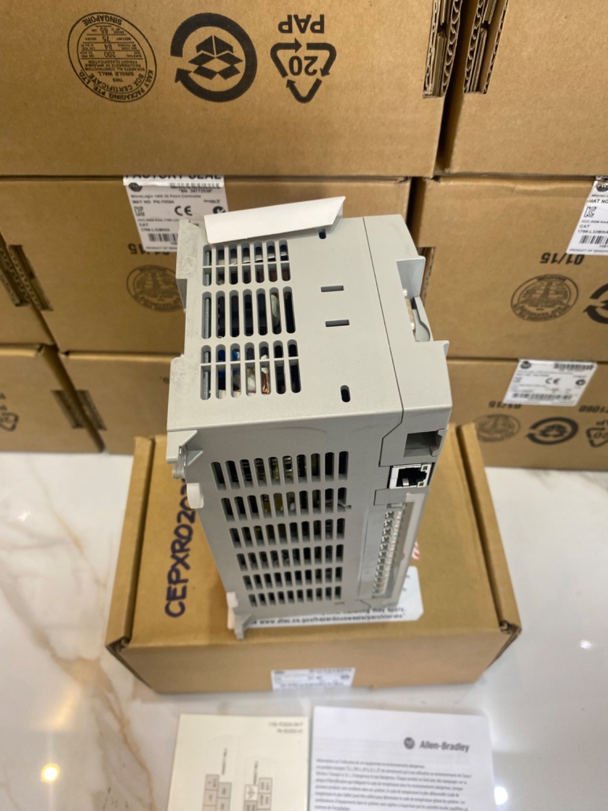 Allen Bradley 1766-L32BWA Ser.B MicroLogix 1400 PLC Processor
