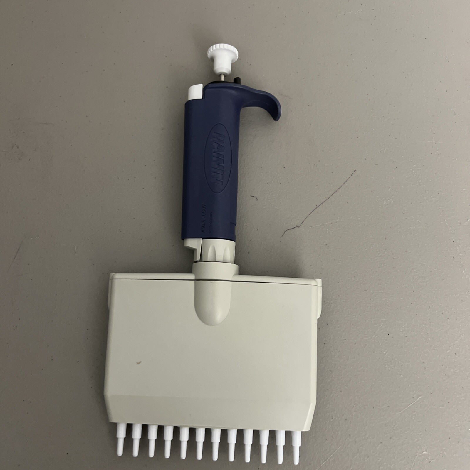 NICE Rainin Pipet-Lite 12 Channel Multichannel L10 Pipette LTS Pipetman Pipettor