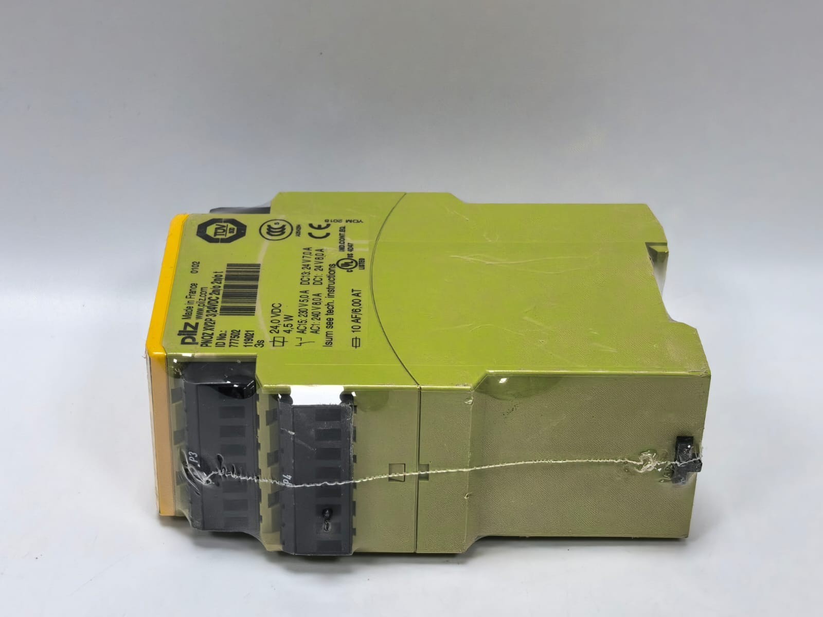 PILZ PNOZ XV2P 3/24VDC 2N/O SAFETY RELAY 777502