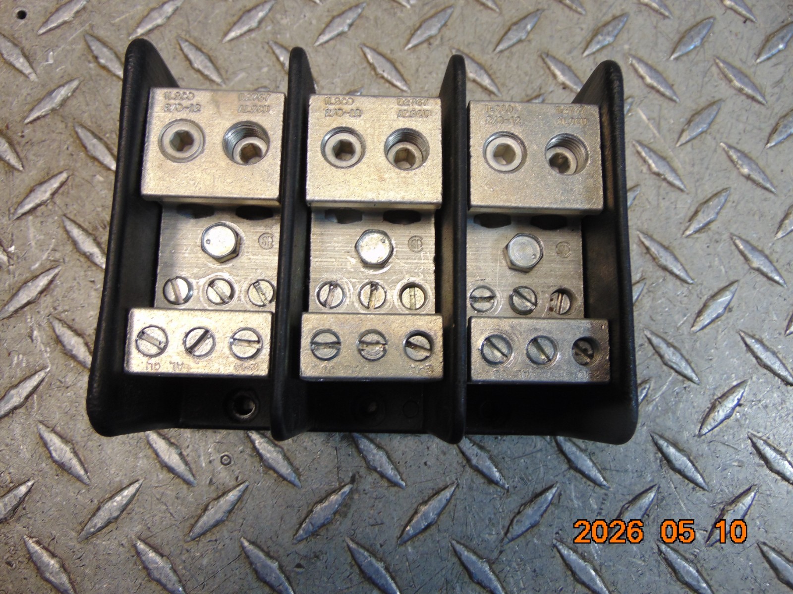 ILSCO PDB-26-2/0-3 Power Distribution Block 350A 600V