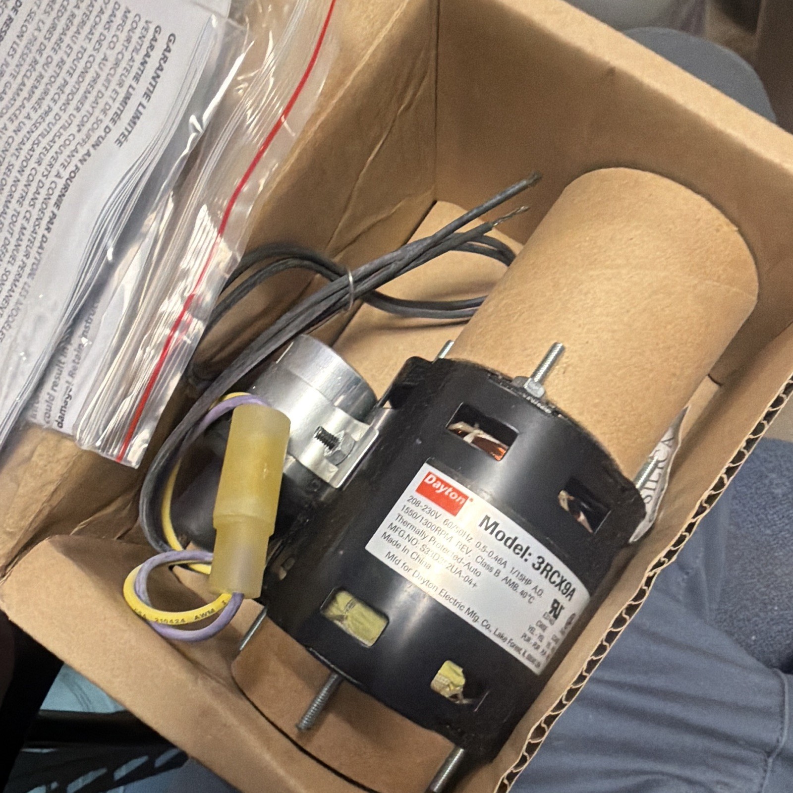 Dayton 3RCX9A 1/15 HP AC Induction Motor, 208-230V 60Hz 1550/1300 RPM OPAO
