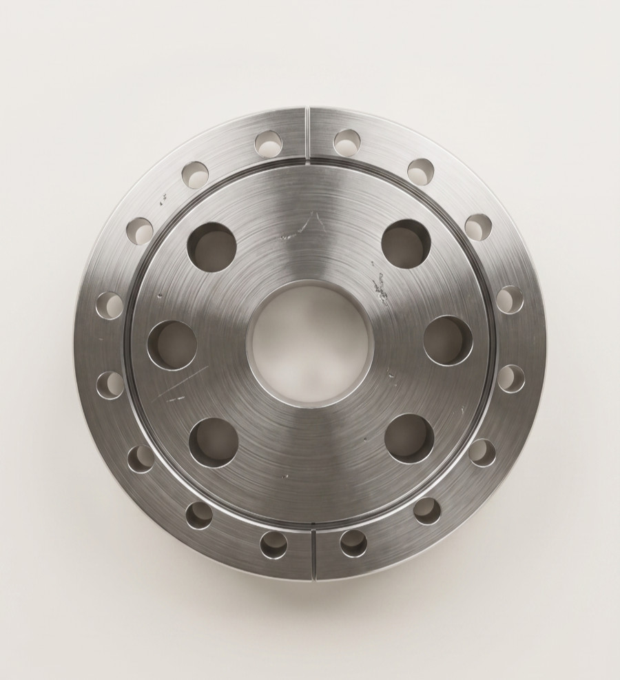 MDC Symmetrical Multiport Flange | 8.0″ CF to 2.75″ & 6x 1.33″ CF Ports *