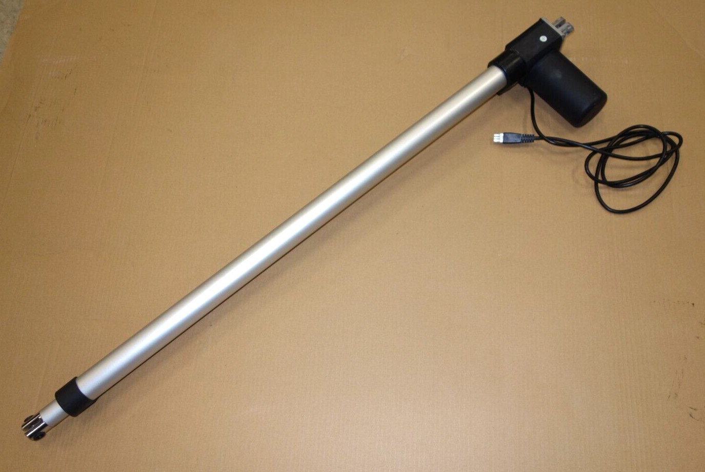 Linear Actuator 12 VDC 400 lbs 30″ Stroke – PA-04-30-400-HALL