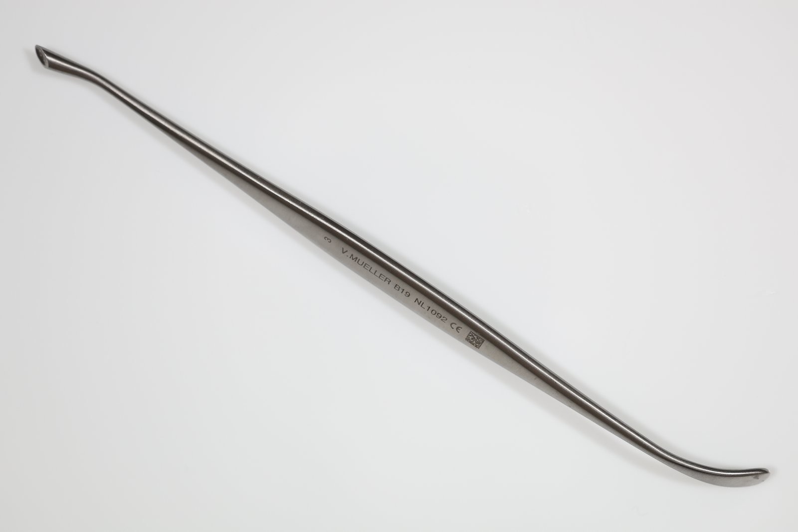 V. Mueller NL1092 Penfield Dissector, Curved, Double-Ended, #3, 7-1/4in