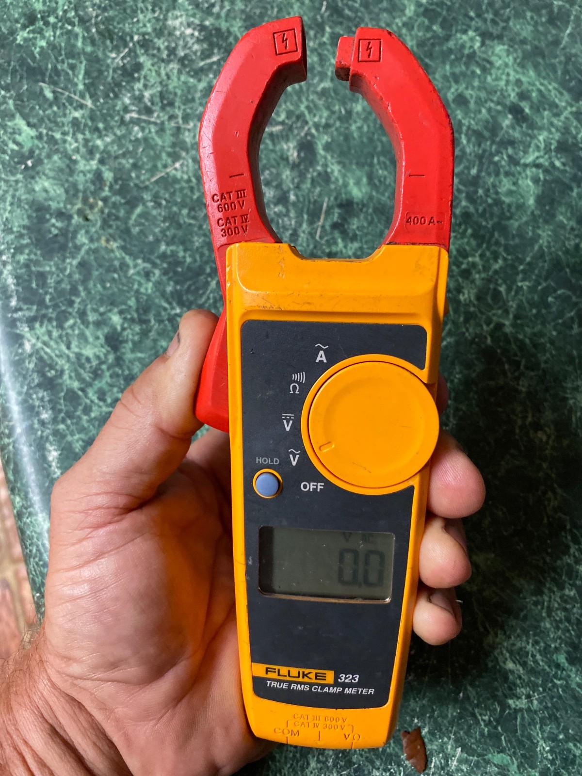 FLUKE 323 TRUE RMS CLAMP METER TESTED