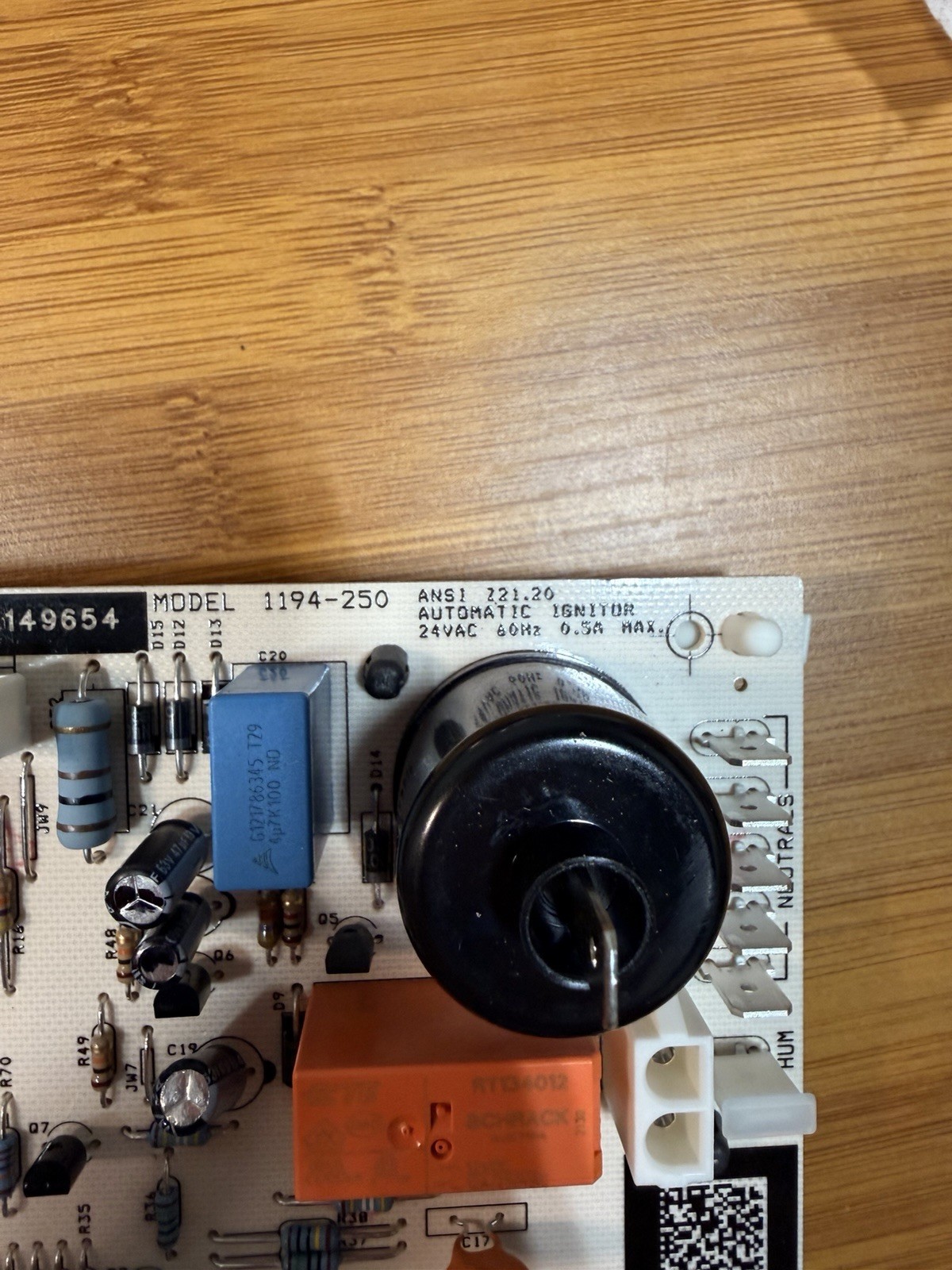 Brand New Protech 62-105217-01-01 OEM Furnace Control Board 1194-250