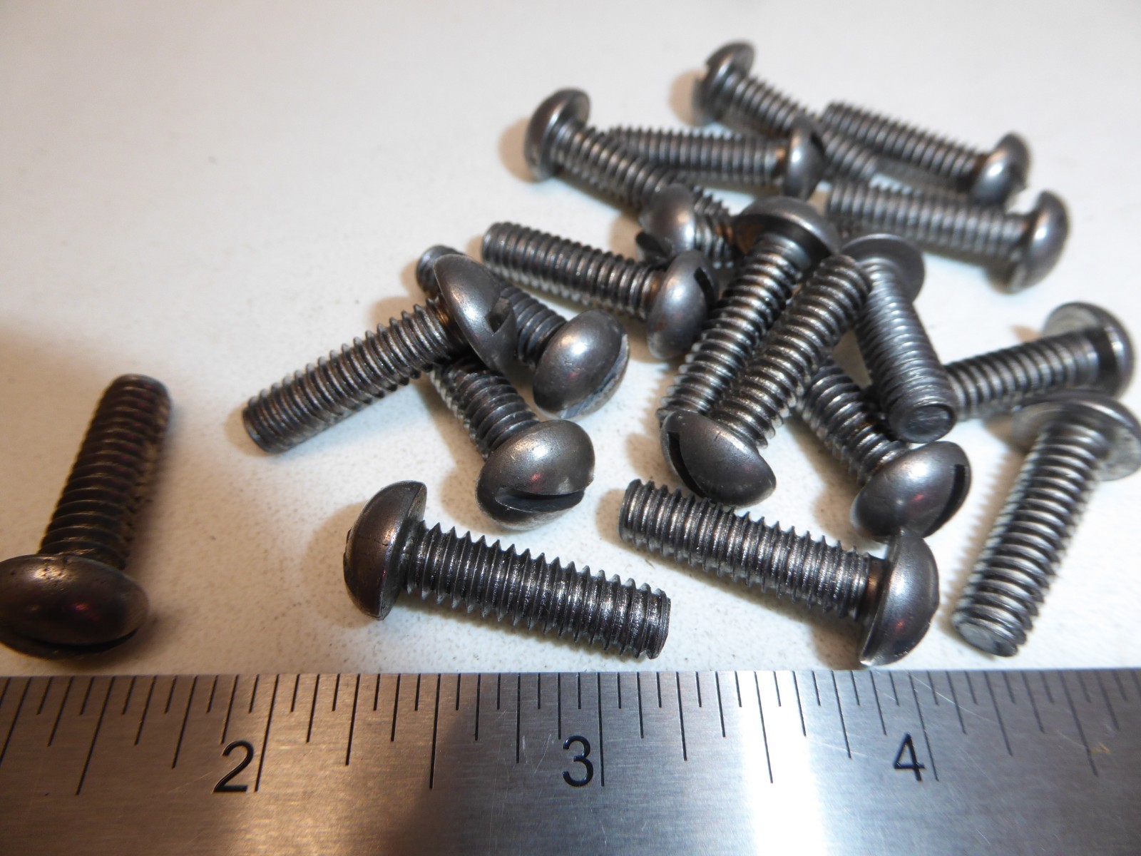 1/4-20 x 7/8″ Round Head Slotted Machine Screw Steel VINTAGE USA NEW Qty 20