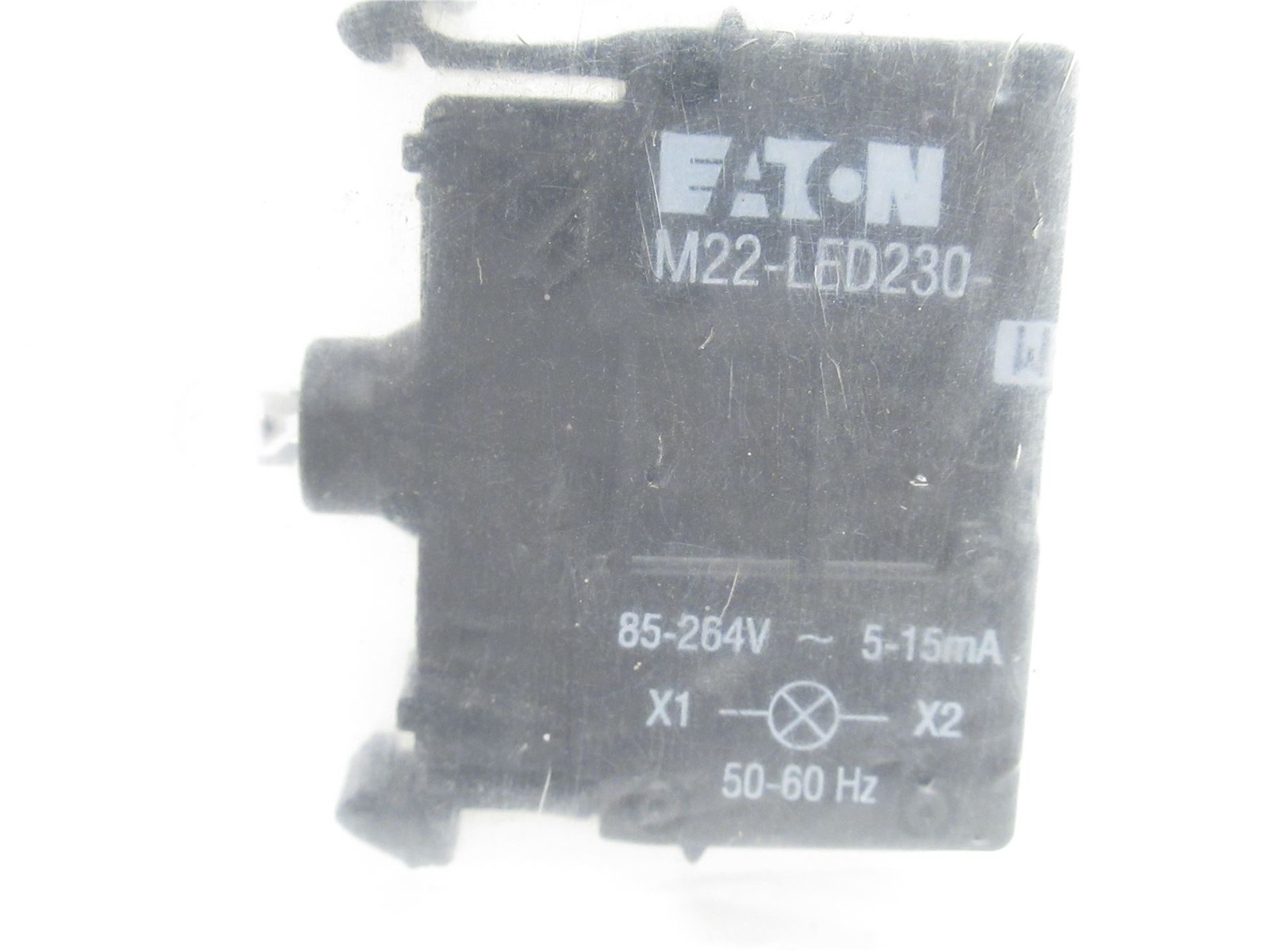 241275 New-No Box; Eaton M22-LED230-W White LED Light Unit 85-264V
