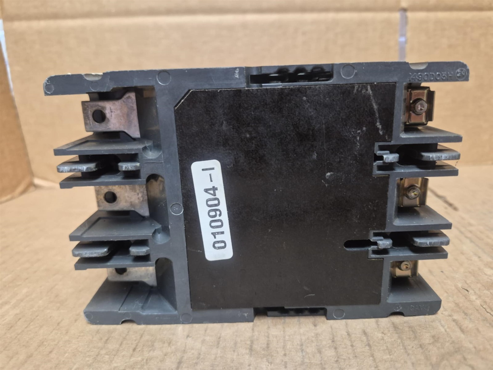 Cutler-Hammer 3 Pole 15 Amp Circuit Breaker Part No. EHD3015