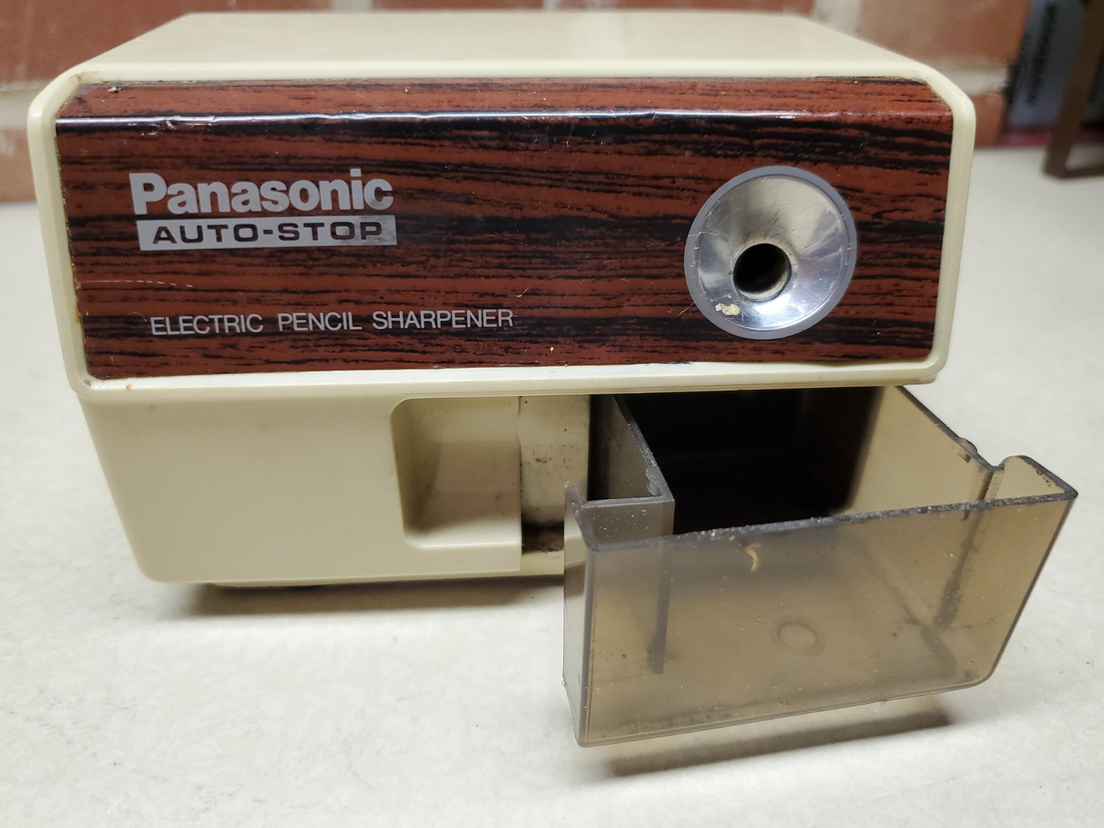 Vintage Panasonic KP-110 Auto Stop Electric Pencil Sharpener Tested