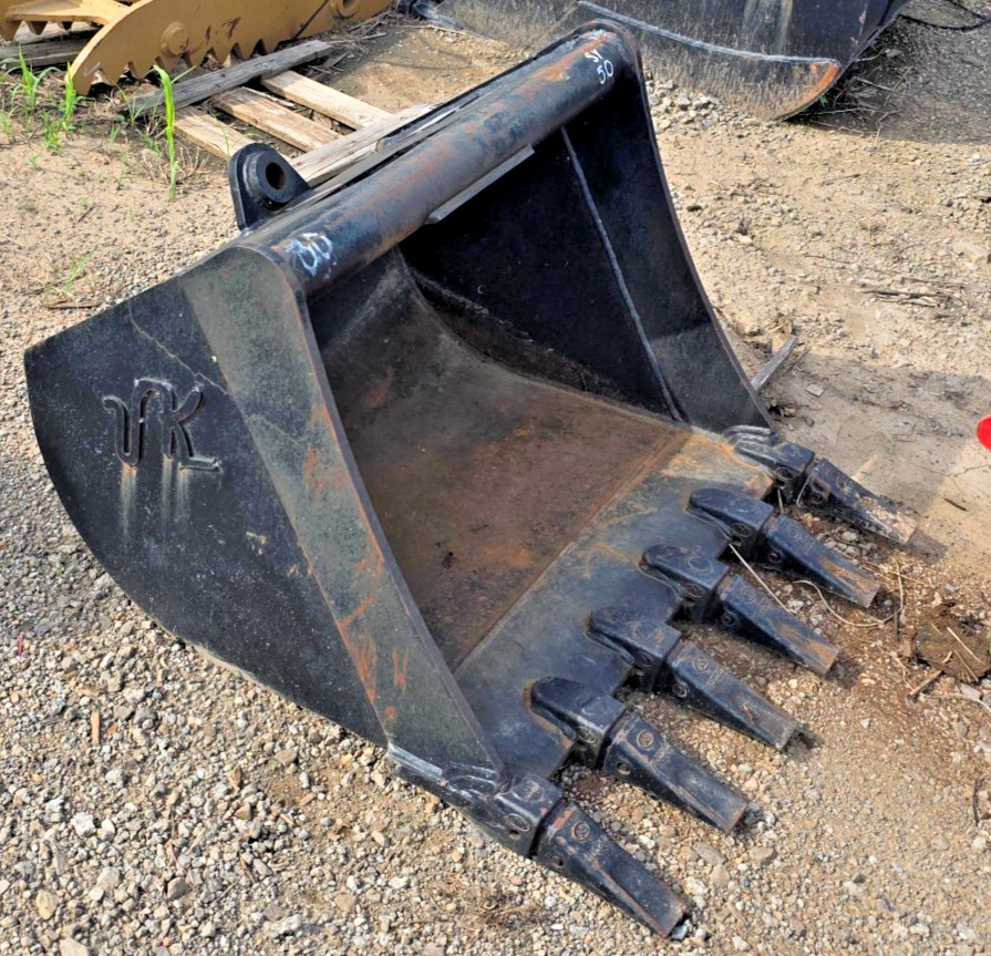 30″ WAIN ROY 5.0 METRIC TON MACHINE BUCKET