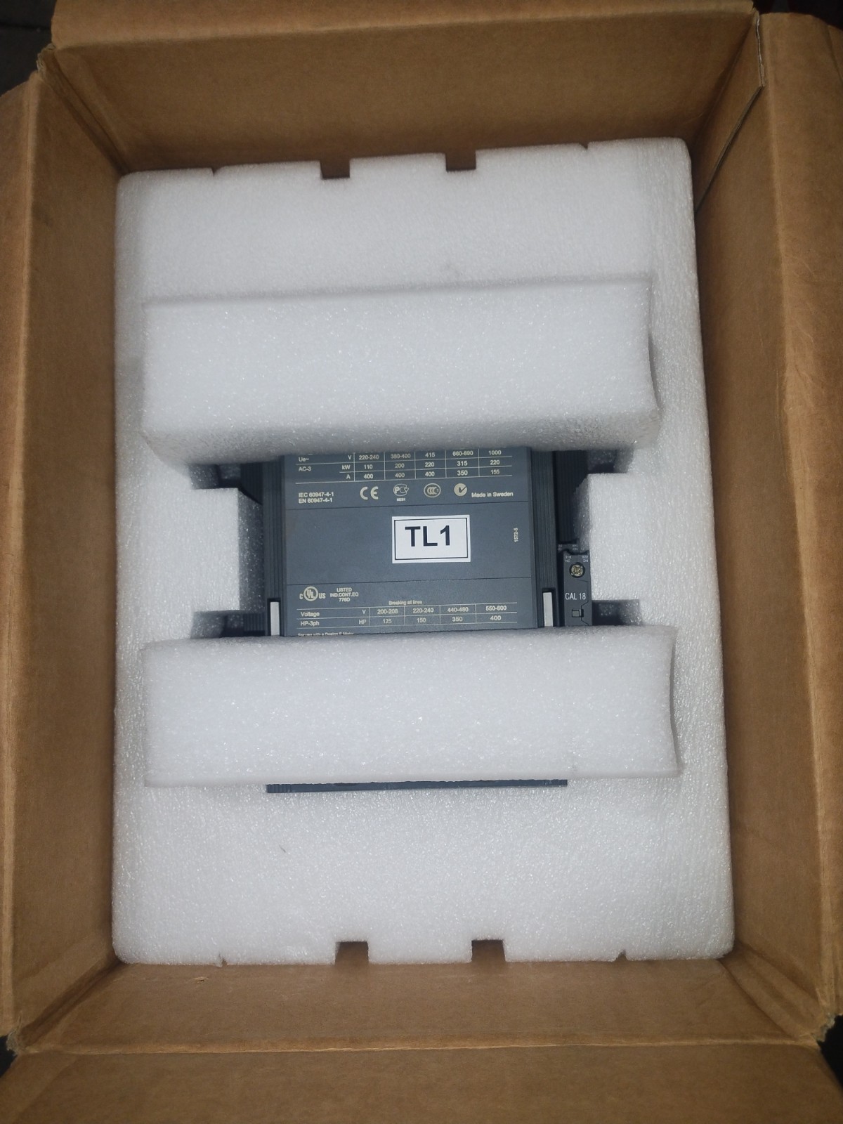 ABB AF400-30 Standard IEC Contactor 600A AC-1 100-250V AC/DC Coil 3P