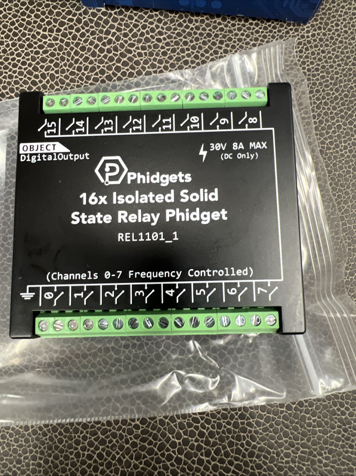 Phidgets REL1101_1 16x Isolated Solid State Relay Phidget REL1101 SSR Output 16X