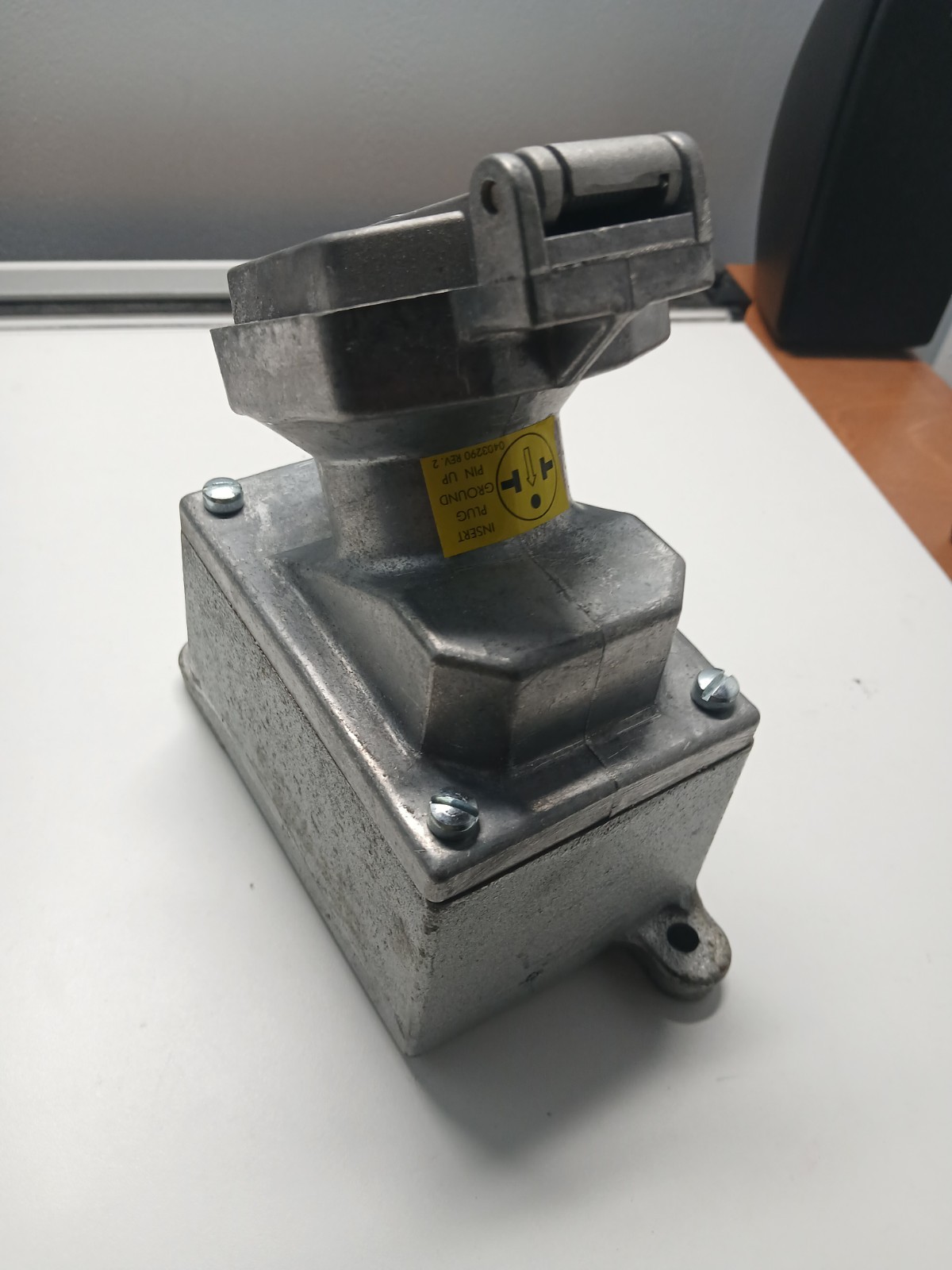 Crouse-Hinds Interlocked Receptacle 16-30A 125VAC Factory Sealed Hazardous