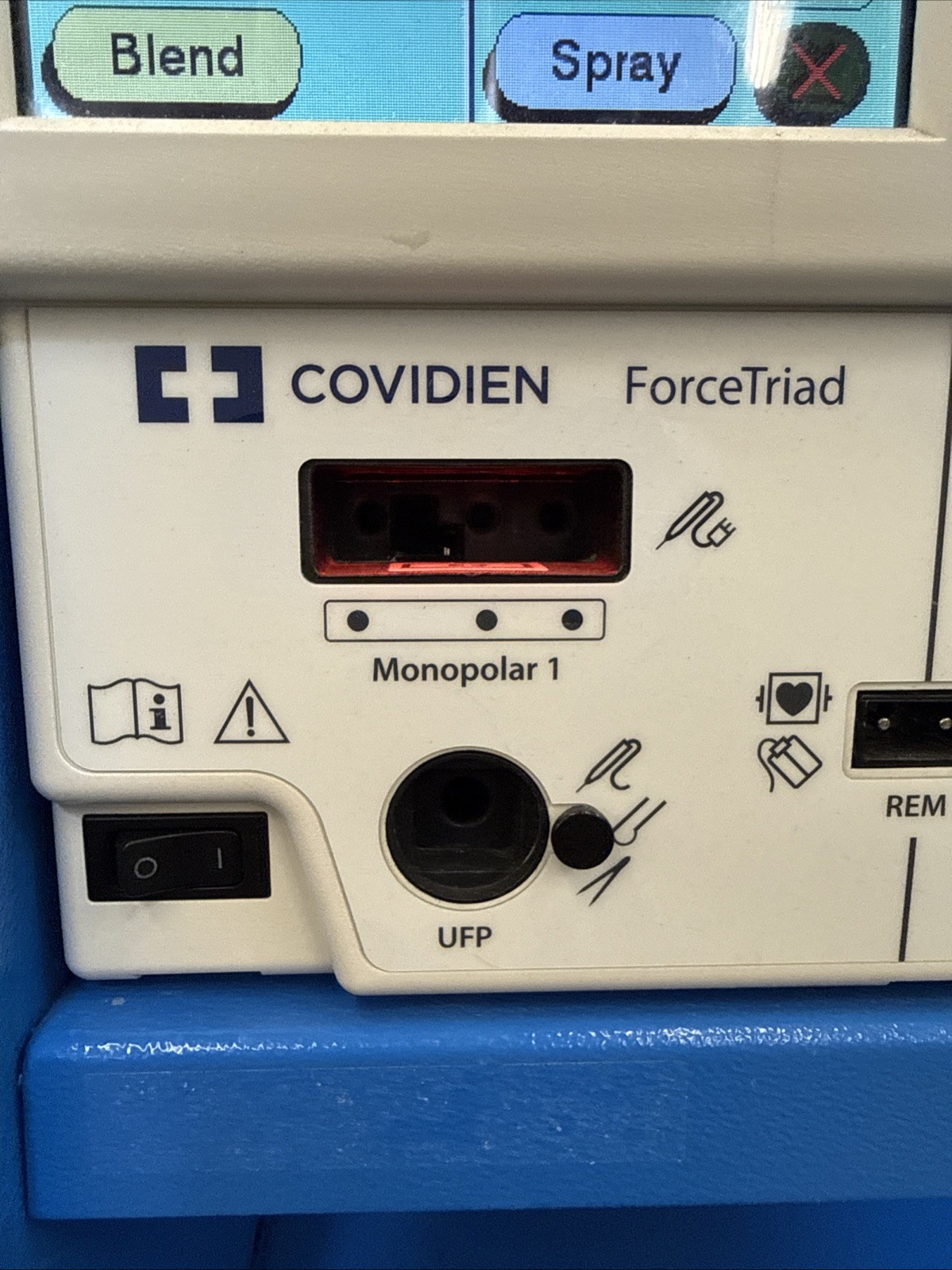 Covidien ForceTriad Energy Platform v4.00 ESU w/ Cart, Tripp-Lite Medical Outlet