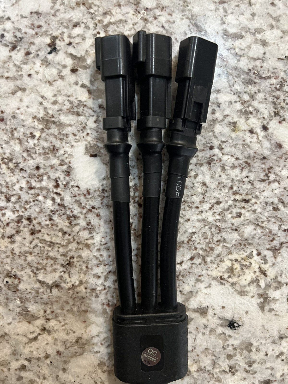 IP67 Y-type Waterproof Black DT Connector 2Pin Male and Female Splitter Deutsch