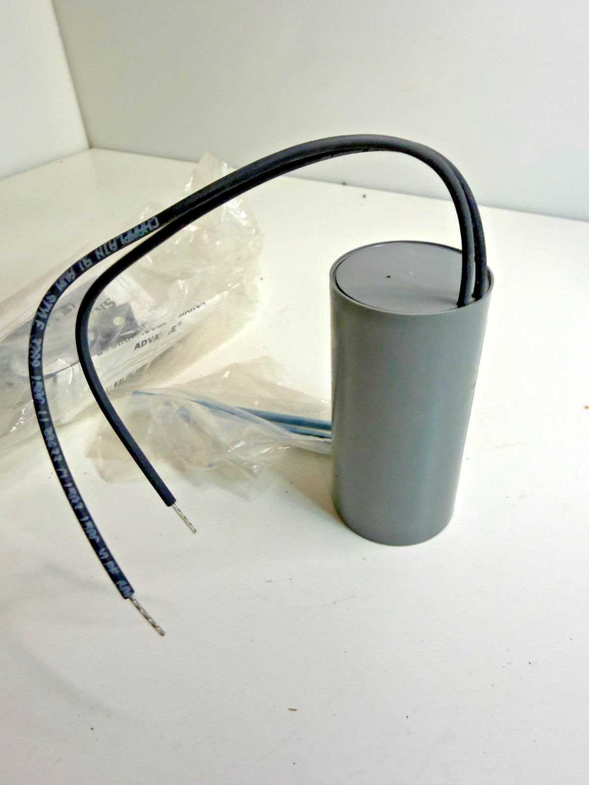 Philips Advance 7C550P24RA 55MFD 240VAC 50/60Hz