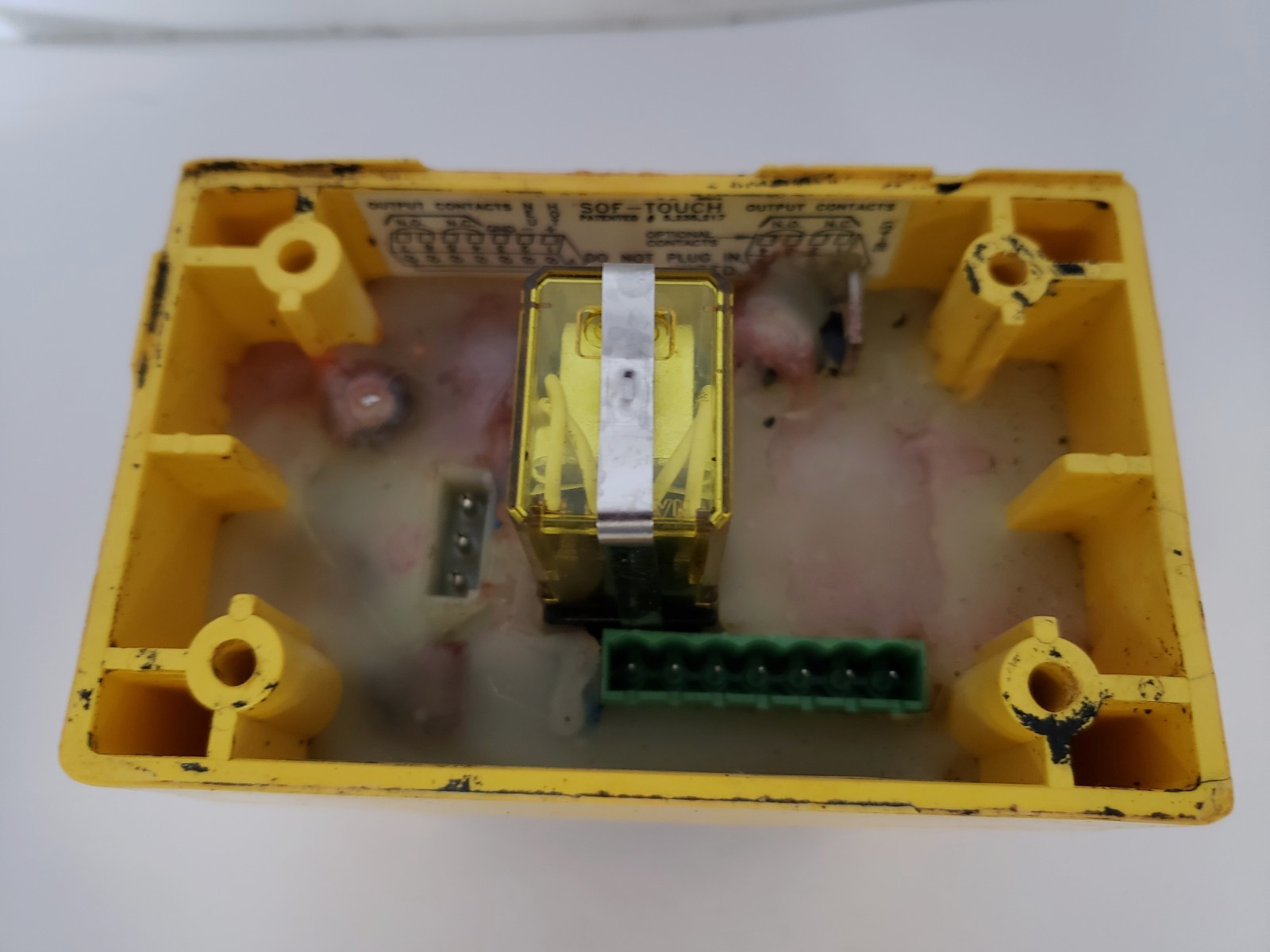 SOF TOUCH ST-0001-40 INDUSTRIAL MACHINE SWITCH 15-30 VDC 10A