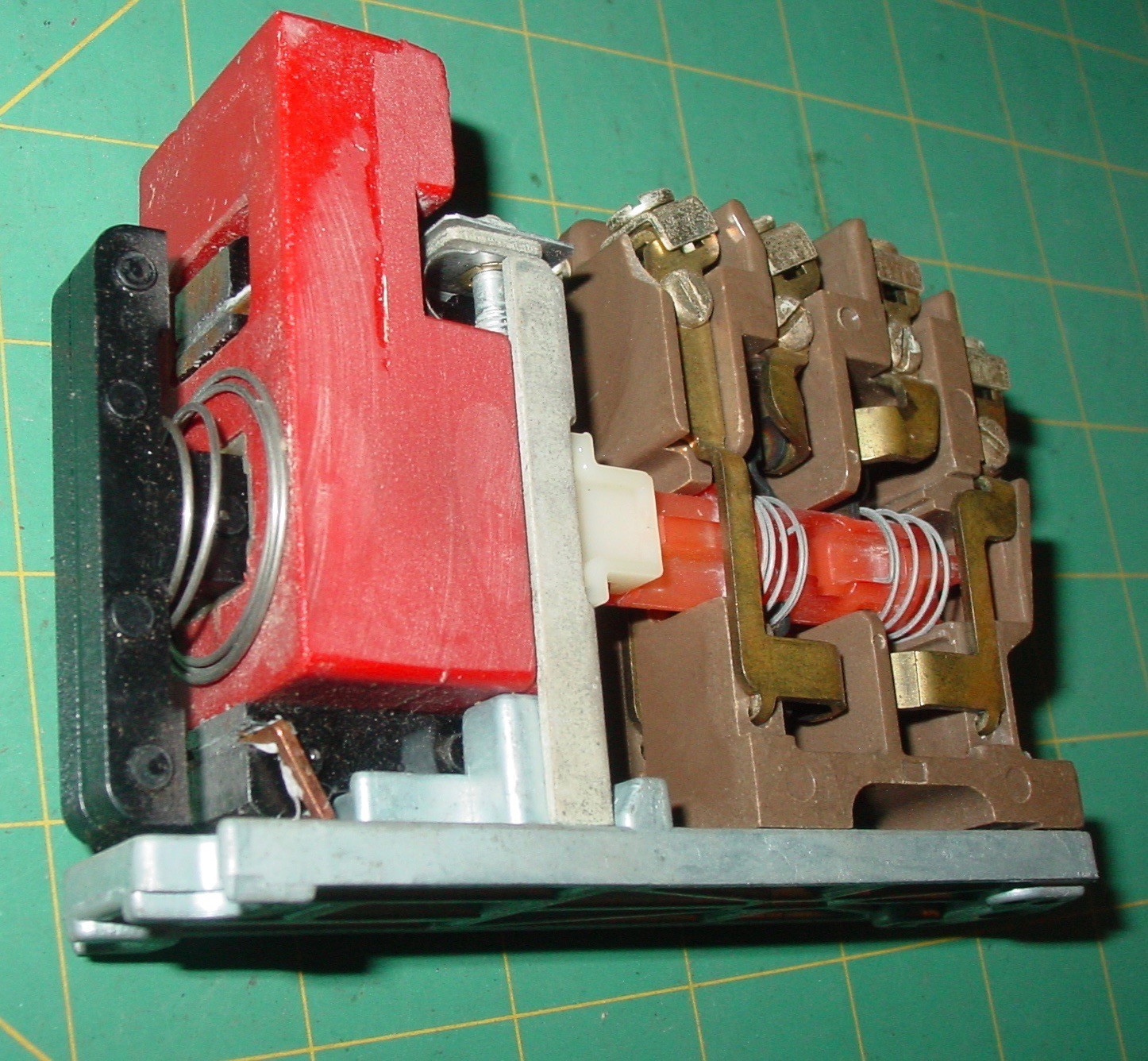 Clark Control 7305 TYPE PMS SLIM JIM RELAY TB-139-1 Untested Spare Parts Supply
