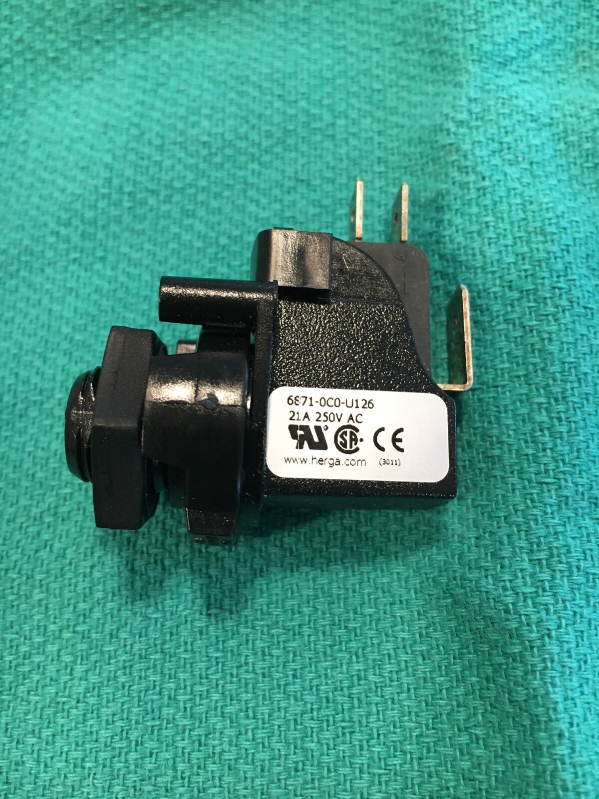 LOT of 5 each Herga airswitch 6871-0C0-U126 20A