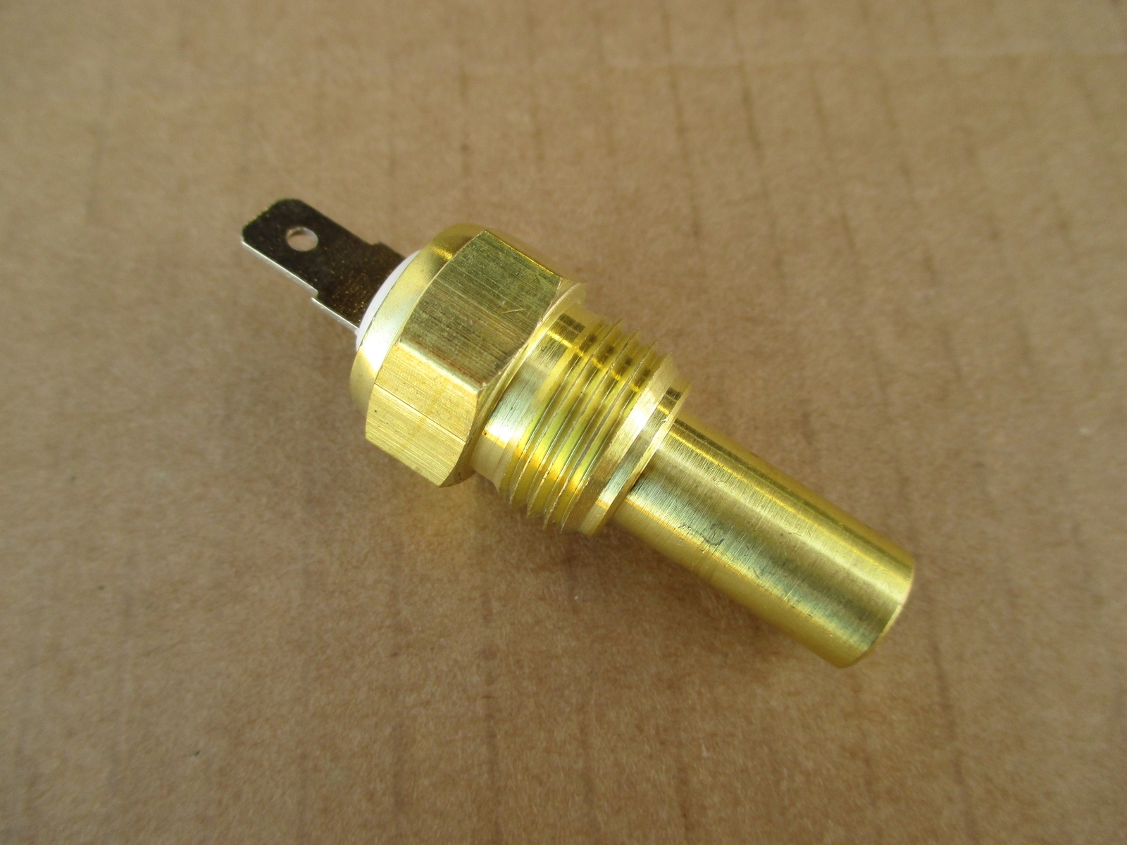 TEMPERATURE SENDING SWITCH FOR MASSEY FERGUSON MF TEMP 1014 1024 133 135 148 154