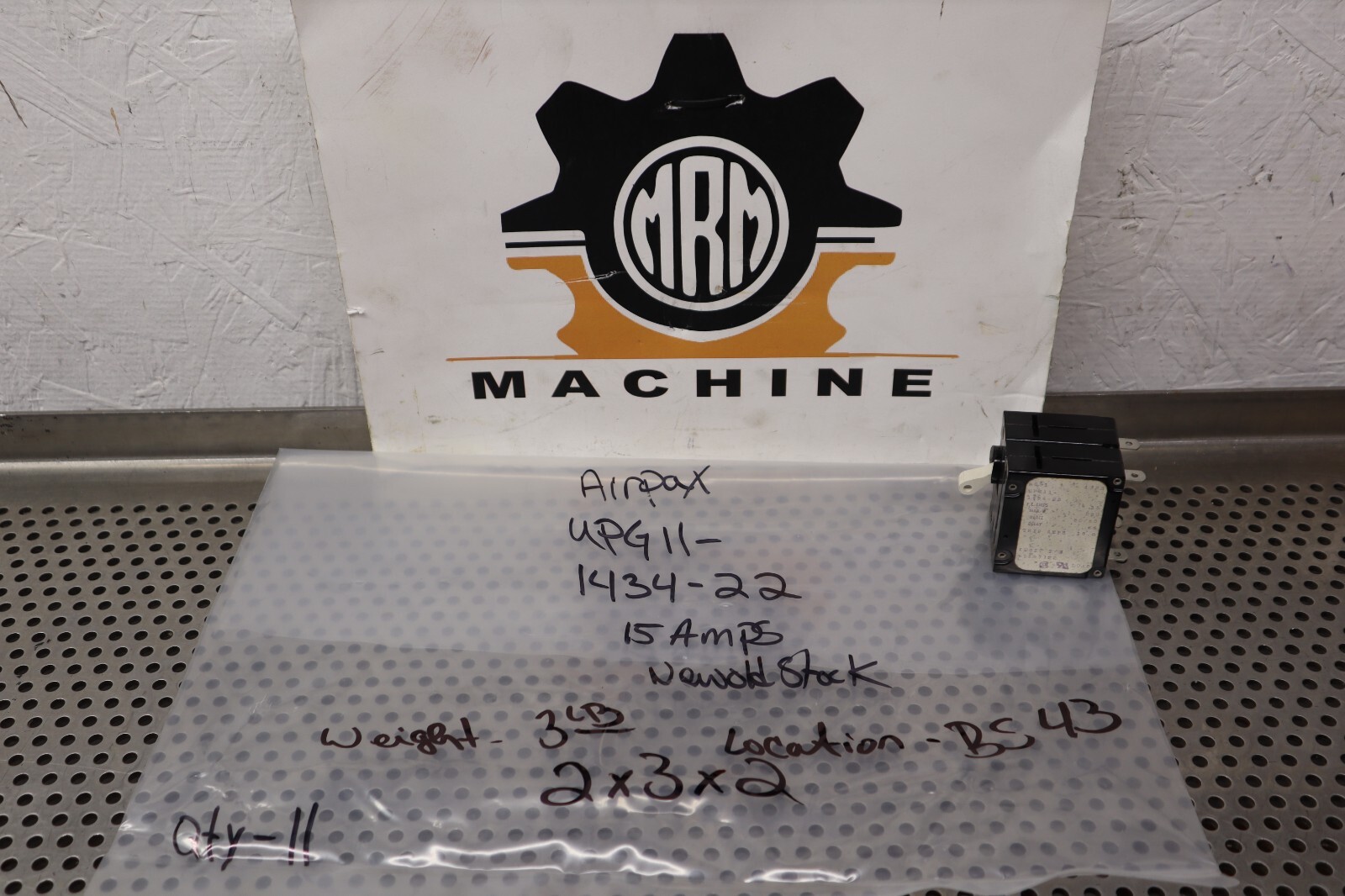 Airpax UPG11-1434-122 15A 18.8A Trip 250V 50/60Hz Circuit Breakers New Old Stock