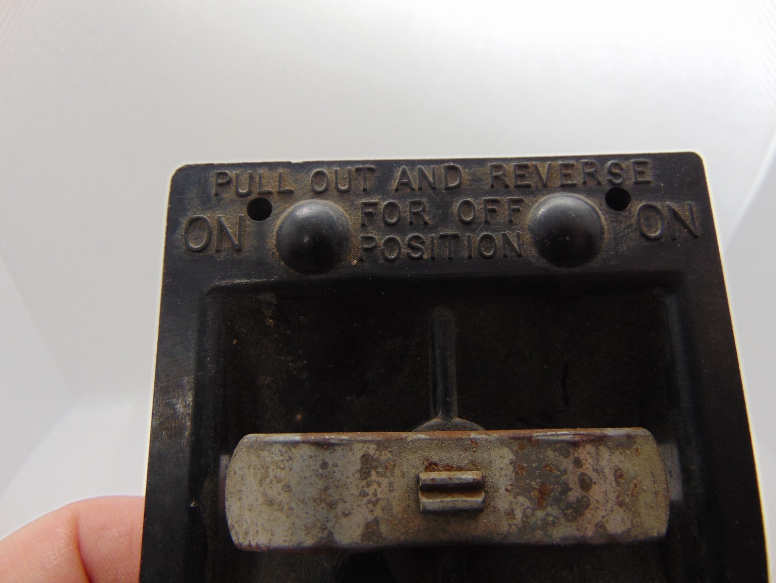 Cutler Hammer CH 60 Amp 120 240Volt Fuse Holder Pull Out PULLOUT 60A