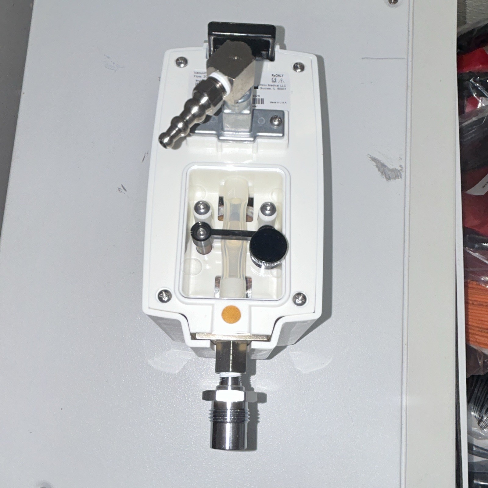 Romed Surgical Free-Flow Wall-Mount Vacuum Regulator w/ Analog Dial Gauge