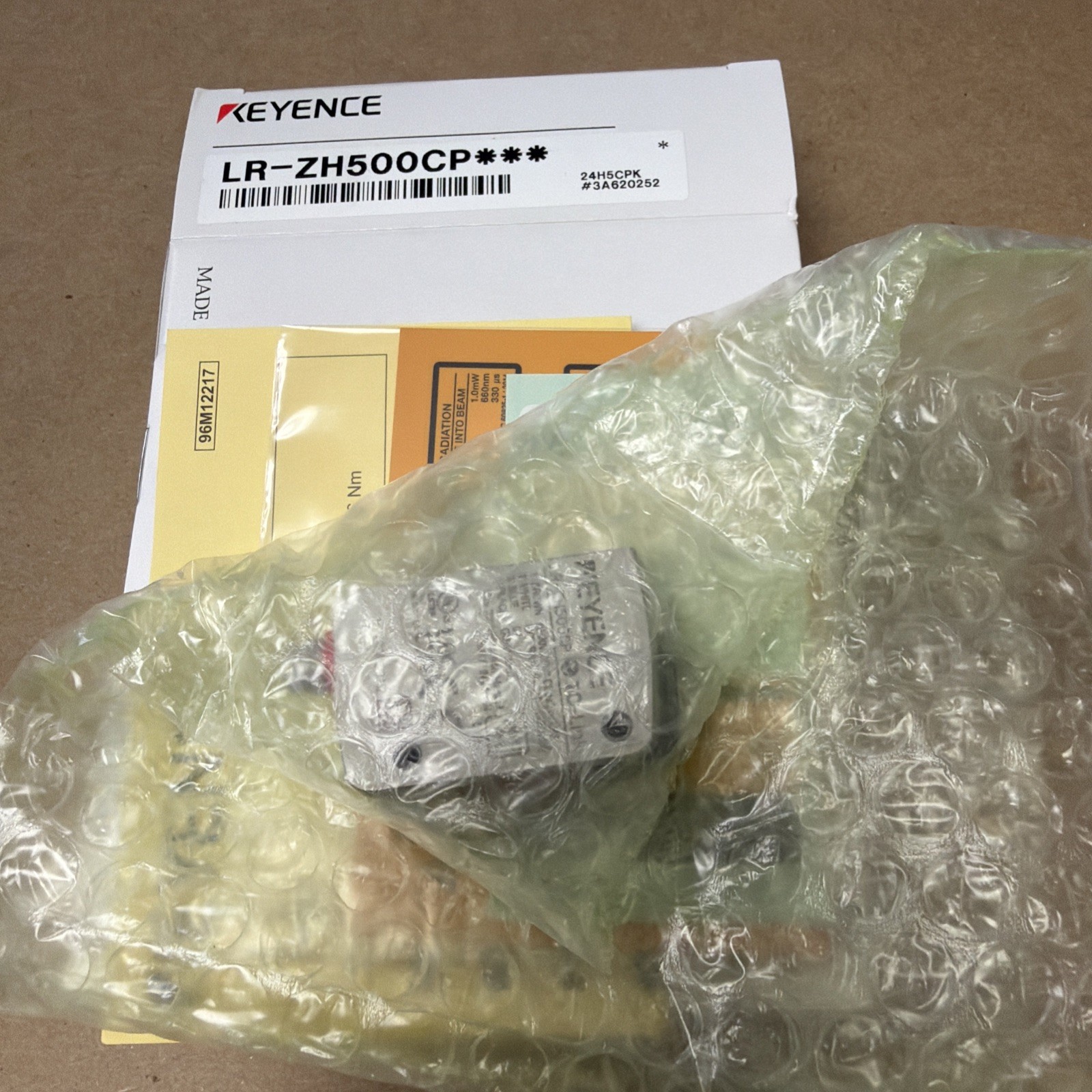 LRZH500CP 1PCS Brand New Keyence LR-ZH500CP Laser Sensor Fast delivery
