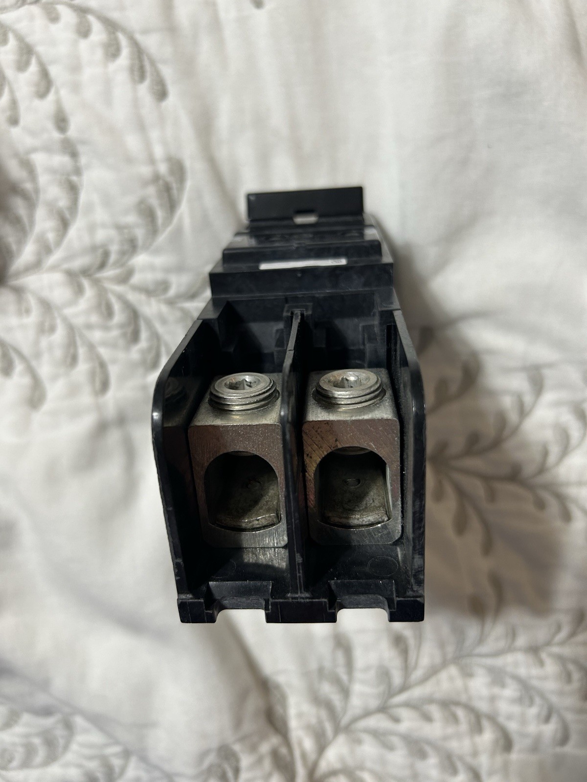 Eaton BJ2200 200A 2-Pole 120/240V plug on Type BR Circuit Breaker