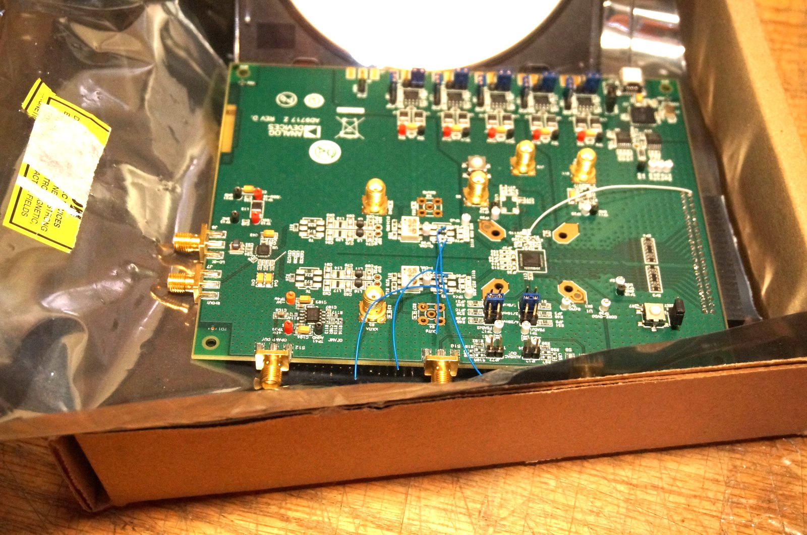 ANALOG DEVICES AD9714-EBZ Data Conversion 8-bit low power converter DAC