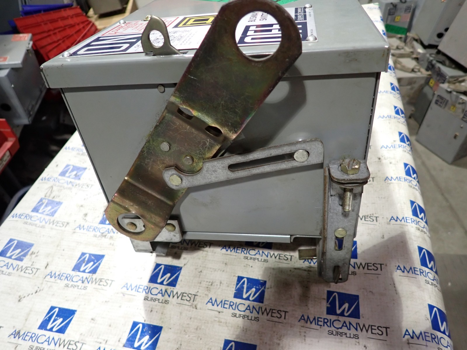 Square D PQ3603G 30 amp 600v 3p 3w Fused Busway Switch Bus Plug Ser 3 BP608