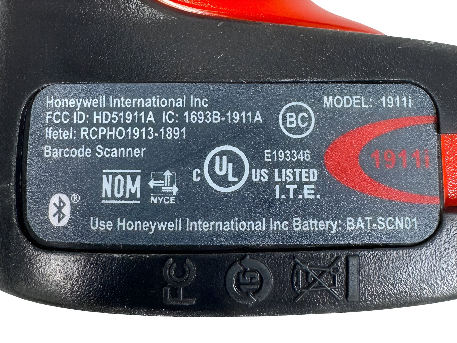 Honeywell Granit 1911i Extended Range Barcode Scanner w/CCB02-100BT Base+AC+USB