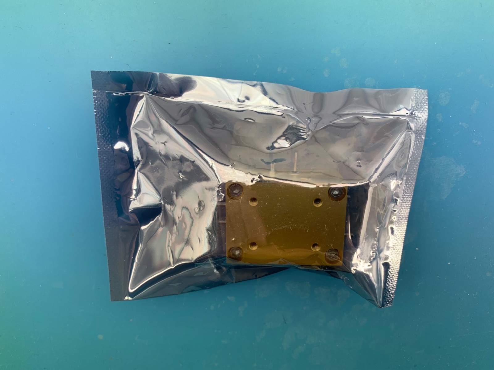 Eravant / Sage SBL-6039034050-1212-E1 E-Band Low Noise Amplifier 60 to 90 GHz