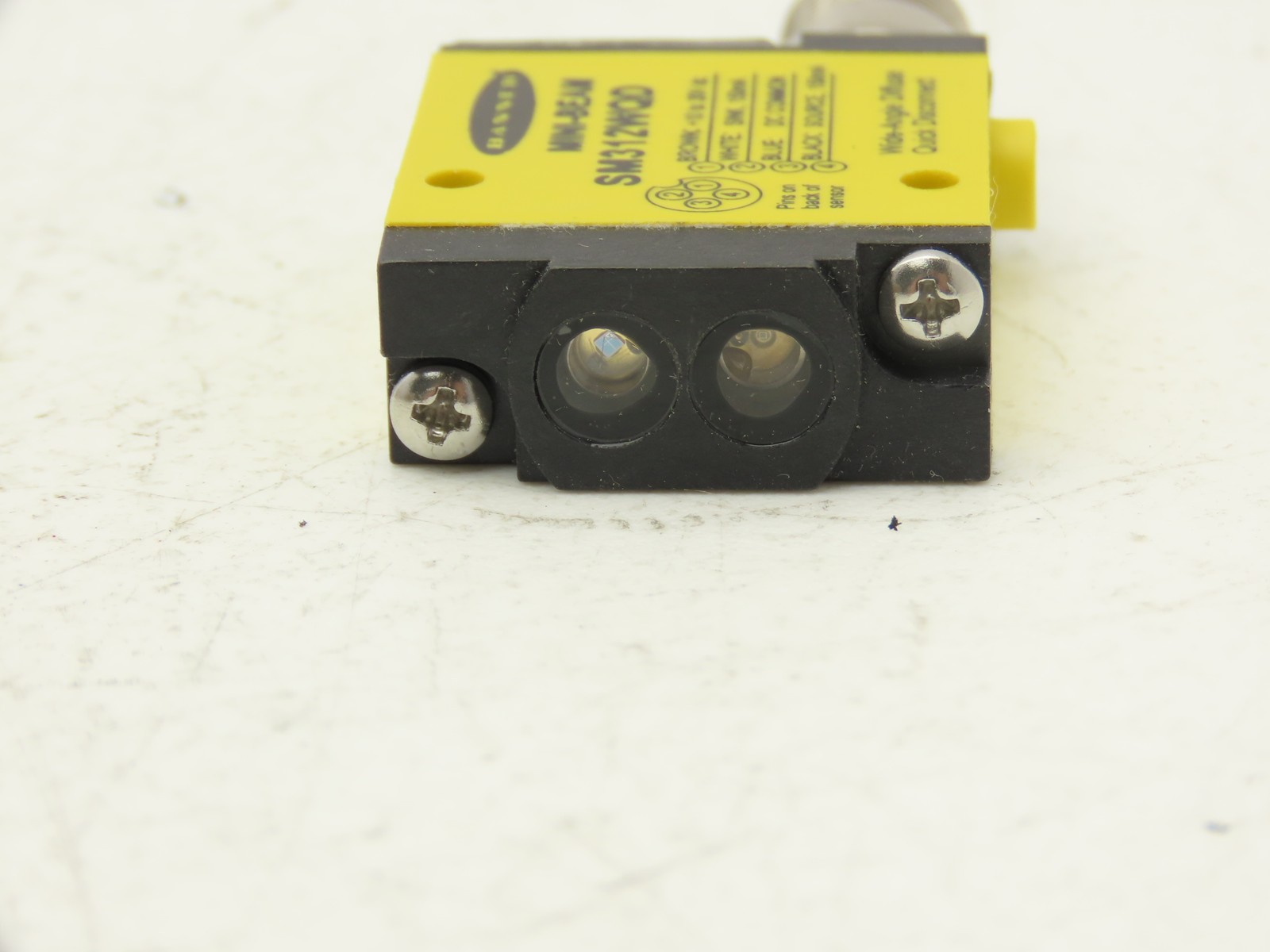 Banner SM312WQD Mini-Beam Divergent Diffuse Standard Sensor 130mm 10-30VDC