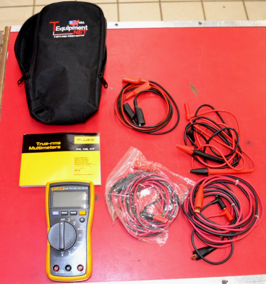 Fluke 115 True RMS Digital Multimeter With Multiple Leads, Manual And A Case