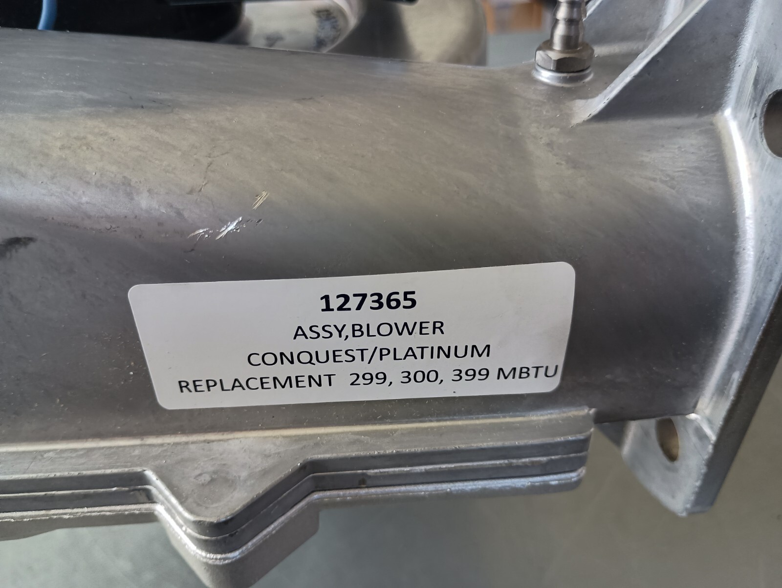 NEW PVI CONQUEST WATER HEATER GENUINE OEM 127365 OR 119467 BLOWER ASSEMBLY