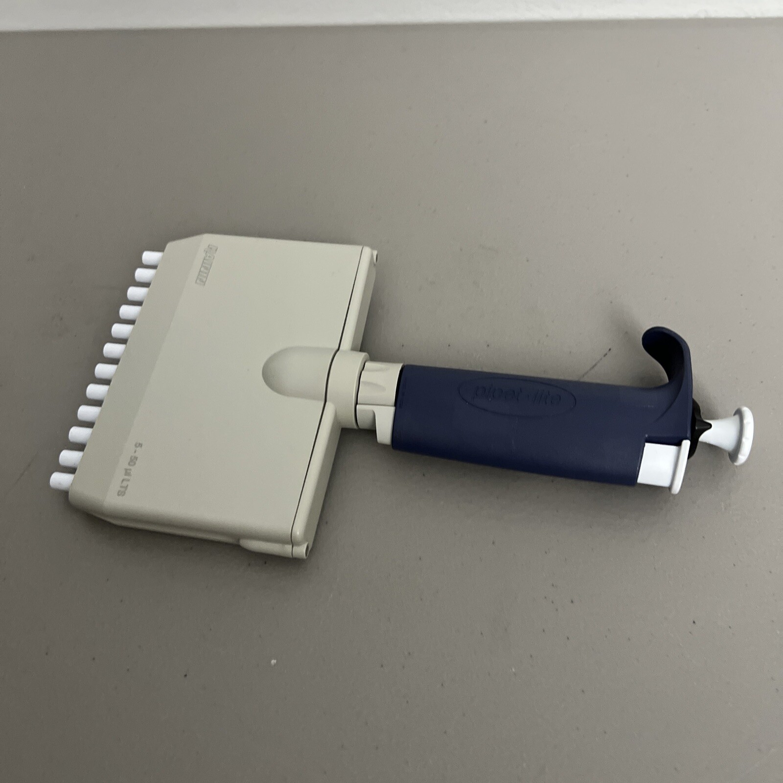 NICE Rainin Pipet-Lite 12 Channel Multichannel L50 Pipette LTS Pipetman